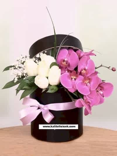 Kutuda Orkide ve Gül